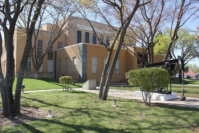 Andrews County courthouse reference photograph