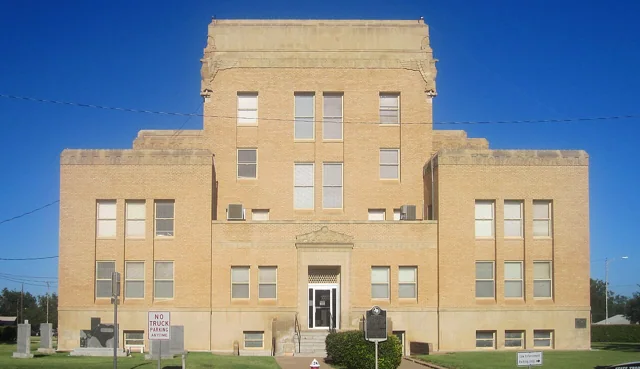 Cottle County courthouse reference photograph