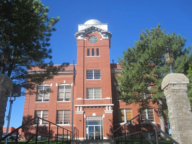 Hemphill County courthouse reference photograph