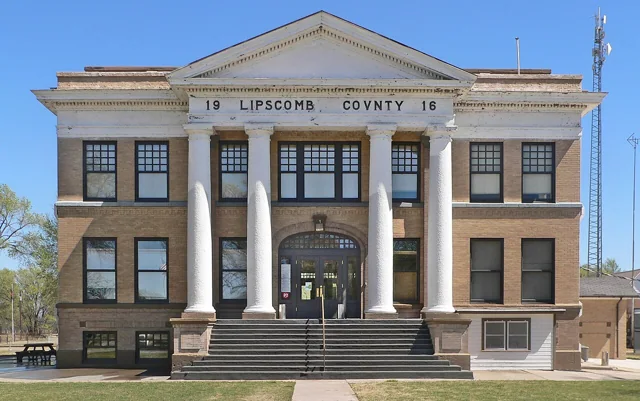 Lipscomb County courthouse reference photograph