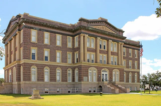 Mills County courthouse reference photograph