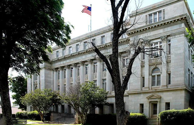 Stephens County courthouse reference photograph