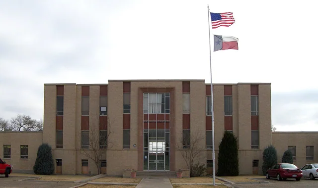 Swisher County courthouse reference photograph