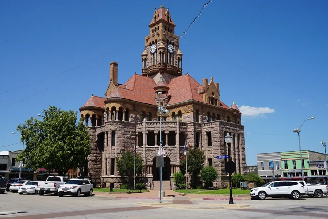 Wise County courthouse reference photograph