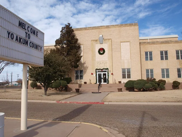 Yoakum County courthouse reference photograph