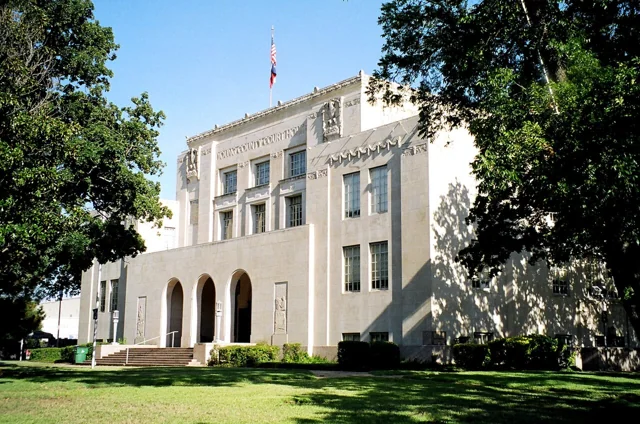 Young County courthouse reference photograph